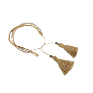 Armbånd med stener og dusker