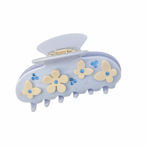 Hårklype med blomst og sommerfugl